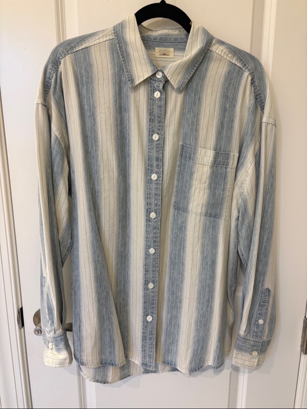 Faherty Vertical Light Blue & White Striped Casual Button-Down Shirt